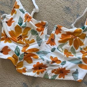 Glassons underwire floral tank